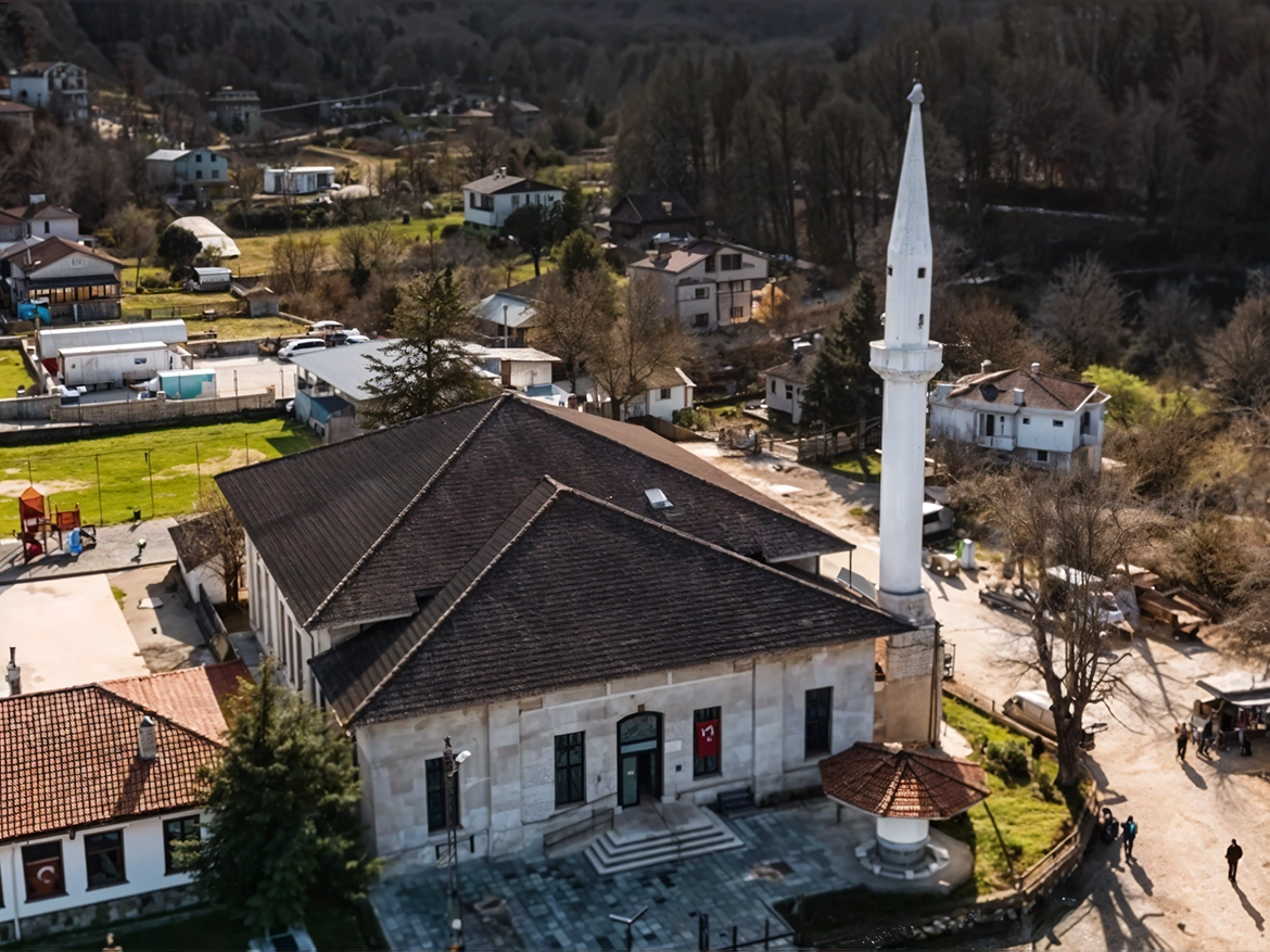 Small Güneyköy mosque yalova